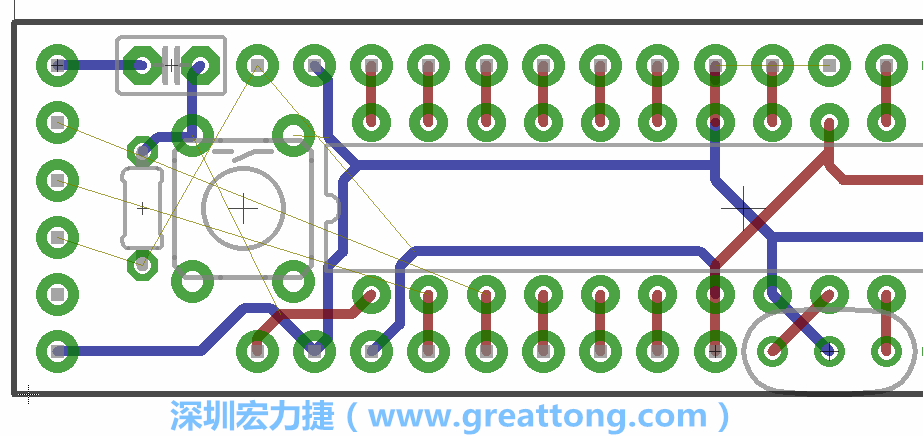 4.1. 把剩下的元件移動到電路板工作區(qū)上。