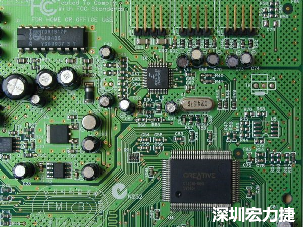 針對PCB區(qū)塊產(chǎn)生的EMI干擾問題，可使用EMI改善對策元件重點改善。