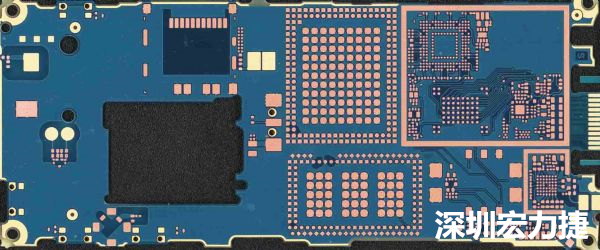 手機可用的PCB空間相當(dāng)小，而1片式的設(shè)計是節(jié)省成本的作法，如何做到區(qū)隔不同子系統(tǒng)、降低雜訊干擾，是設(shè)計關(guān)鍵。