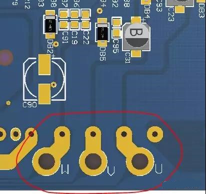 PCB設(shè)計(jì)不僅可以將PCB實(shí)現(xiàn)為即插即用的插件，而且可以增加焊料的厚度以達(dá)到過大電流的目的。
